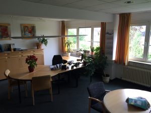 großes Büro